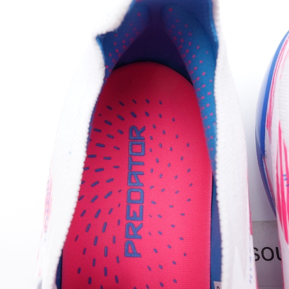 Athletic_Shoes